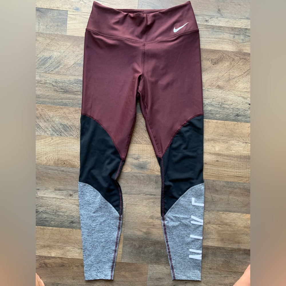 Nike leggings